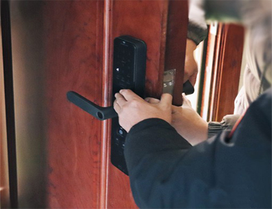 那曲地24小时上门开锁公司